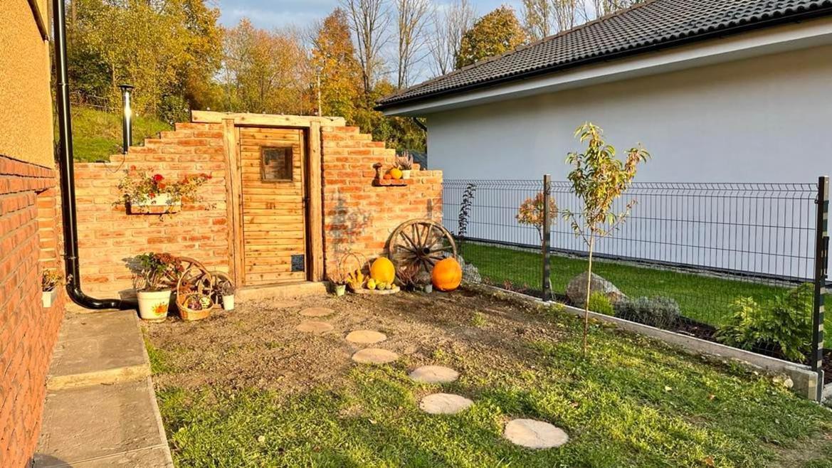 Apartmanovy Dom Adas Prosiek Exteriér fotografie